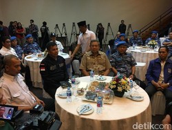 Pertemuan SBY dan Anggota DPRD Pendukung Agus-Sylvi Tertutup