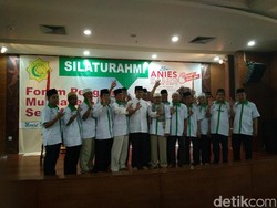 Anies: Bukan Sekadar Ganti Foto Gubernur, tapi Ubah Kebijakan