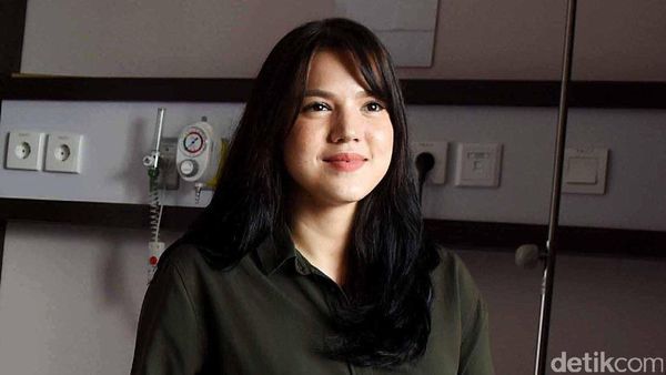 Aih.... Cantiknya Alice Norin Pasca Melahirkan