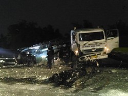 Truk Kontainer Tabrak 2 Mobil, Tol Tomang Arah Kebon Jeruk Macet