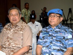 SBY Sedang Berada di Rumah Mega Kuningan Saat Mahasiswa Berdemo