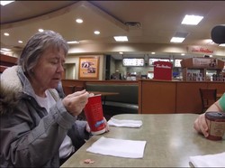 Kisah Sedih Ketika Ketika Ibu Lupakan Anaknya Akibat Demensia