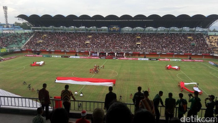 Presiden Joko Widodo Resmi Buka Piala Presiden