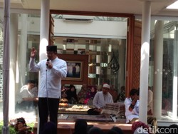 Dapat Dukungan dari Ustaz Solmed, Anies: Ini Amanah