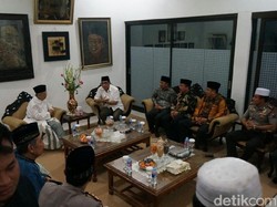 Kapolda Jatim Temui Gus Solah, Bahas Isu Demo di Jakarta