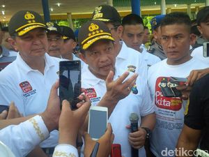 Kapolri Luncurkan Aplikasi Pelayanan Online Kepolisian di Medan