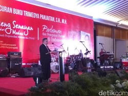 Peluncuran Buku Politisi PDIP Trimedya Dihadiri Sejumlah Tokoh