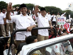 Anies-Sandi Kampanye Akbar di Lapangan Banteng Anies-Sandi Kampanye Akbar di Lapangan Banteng