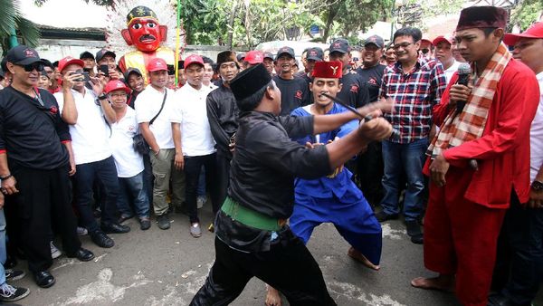 Cawagub Djarot Pantau Apel Siaga Relawan Kerja