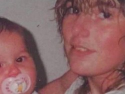 Remaja ini Mengetahui Kematian Ibunya via Facebook