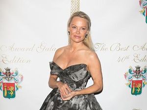 Lima Kali Gagal Nikah, Pamela Anderson: Aku Tak Akan Pernah Menyerah