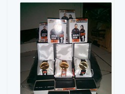 Bantah Kicauan Yunarto, Agus Tepis Bagikan Suvenir Jam Tangan