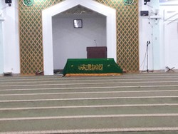 Mantan Sekjen PKS Taufik Ridho Dimakamkan di Karawang