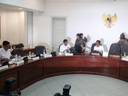 Bangun MRT Sampai Kereta Cepat, Jokowi Ingin Alih Teknologi