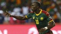 Vincent Aboubakar menjadi pahlawan Kamerun lewat golnya menjelang laga tuntas. Reuters/Mike Hutchings.