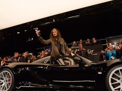 Mobil Bekas Vokalis Aerosmith Laku Rp 10,6 Miliar