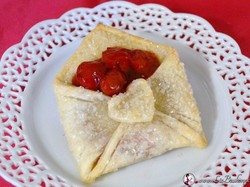 Pie Berbentuk Amplop Ini Bisa Jadi Hadiah Valentine Lucu!