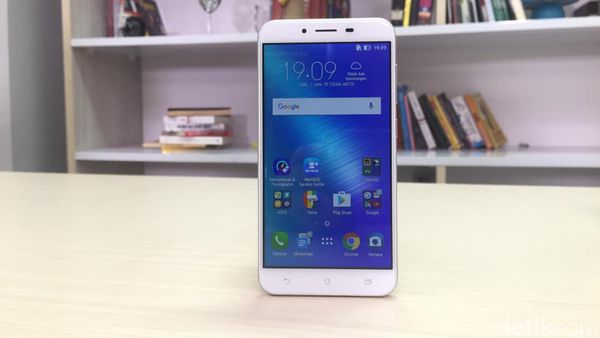 Unboxing Asus Zenfone 3 Max