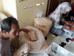 Modal Rp 50 Ribu, Perempuan Ini Raup Rp 50 Juta/Bulan dari Bisnis Snack