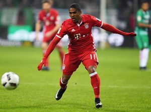 Juventus Resmi Datangkan Douglas Costa