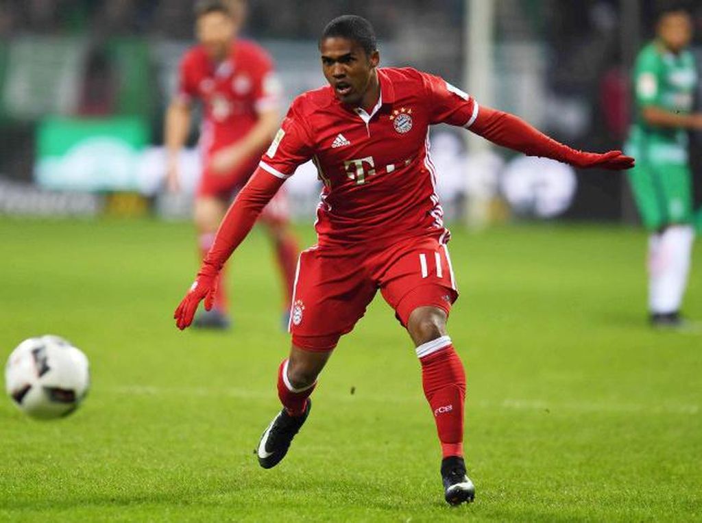 Juventus Resmi Datangkan Douglas Costa Juventus Resmi Datangkan Douglas Costa