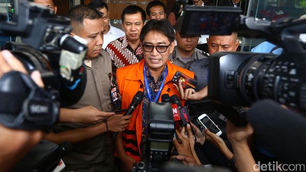 Choel Mallarangeng Ditahan KPK