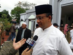 Anies Baswedan Melayat Eks Sekjen PKS Taufik Ridho