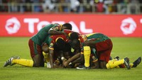 Di babak kedua, Kamerun bangkit. Mereka mampu menyamakan kedudukan lewat Nicolas NKoulou.Reuters/Mike Hutchings.