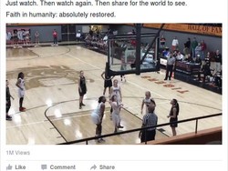 Viral, Saat Murid dengan Kelainan Genetik Masukkan Bola Basket ke Ring