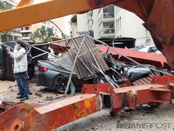 Ngeri, BMW M2 Ini Tertimpa Crane