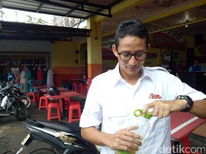 Cerita Sandiaga Jaga Stamina Saat Blusukan dengan Infused Water
