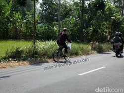 Fotonya Viral di Medsos, Syafii Maarif: Saya Biasa Naik Sepeda