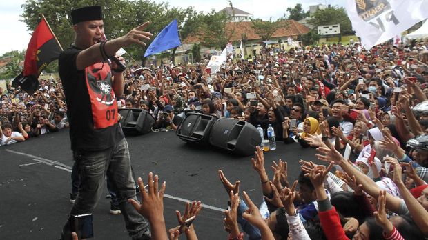 Ahmad Dhani Angkat Suara Soal Keanggotaan Tim Anies-Sandi
