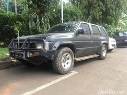 Begini Penampakan Mobil yang Dipakai Massa Penggeruduk Rumah SBY