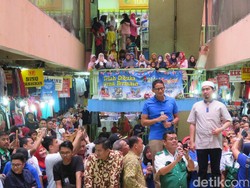 Sandiaga Janjikan Insentif ke Pedagang Pasar Tradisional