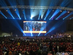 Agus Yudhoyono dan SBY Silaturahmi dengan Relawan di Sentul