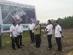 Menteri PUPR Janjikan Dermaga Baru di Ambon untuk TNI AL