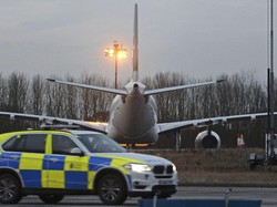 Penumpang Mengganggu, Pesawat Pakistan Dikawal Jet Tempur Inggris