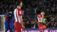 Barca, yang berstatus juara bertahan, selanjutnya akan menghadapi Celta Vigo atau Alaves di babak final. Di leg pertama, Celta dan Alaves bermain imbang 0-0. REUTERS/Albert Gea.