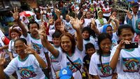Parade Nelayan Tolak Reklamasi