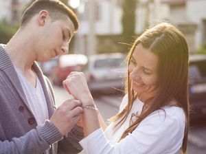 Suka Pamer Seperti Social Climber, Ini Dampaknya Bagi Kesehatan Jiwa