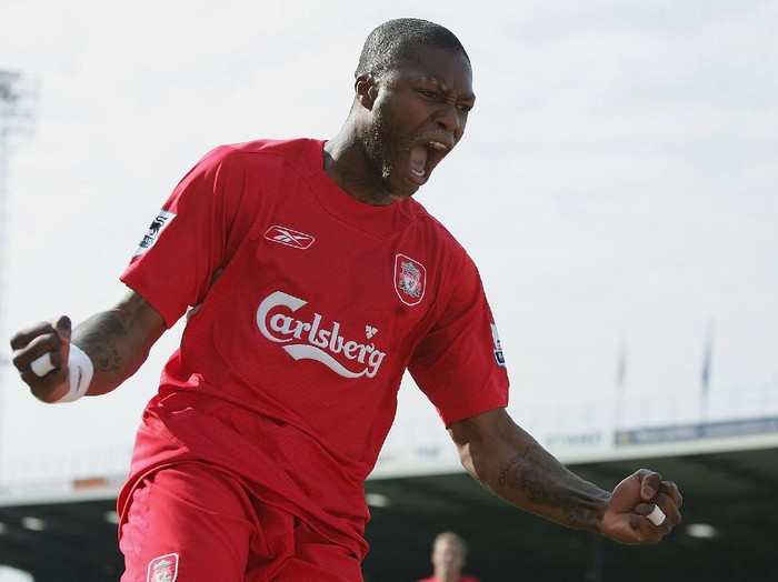 PORTSMOUTH, UNITED KINGDOM - MAY 07:  Djibril Cisse of Liverpool celebrates his goal during the Barclays Premiership match between Portsmouth and Liverpool at Fratton Park on May 7, 2006 in Portsmouth, England.  (Photo by Ben Radford/Getty Images)