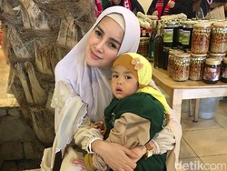 Olla Ramlan Sudah Nazar untuk Berjilbab, Kapan Rencananya?