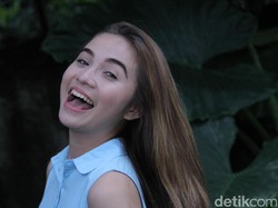 Ingin Foto Elina Joerg? Ini Syaratnya