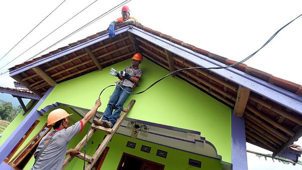 1.815 Desa di Jawa Barat Bakal Tersambung Listrik