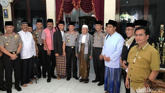 acara wawancara berita kepolisian MUI Ketum dan Hadiri Kebangsaan Banten Dialog Kapolri di