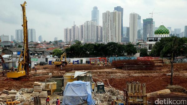 Melihat Proyek Modernisasi Pasar Rumput