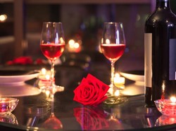 Ini 7 Hotel di Surabaya yang Tawarkan Paket Dinner Romantis Valentine