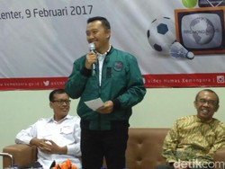 Kue, Bunga Mawar, dan Wejangan dari Menpora di Hari Pers Nasional