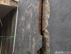 Tim Forensik Olah TKP Ledakan di Rumah Walkot Kendari